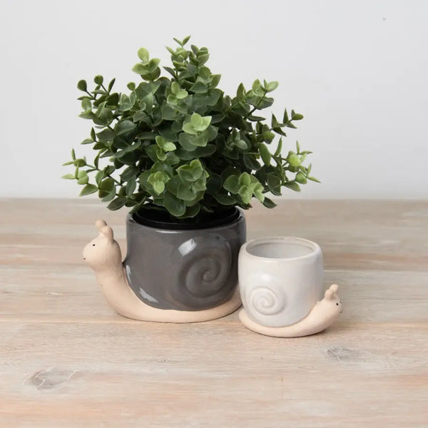 Grey Snail Plant Pot, 15.3cm